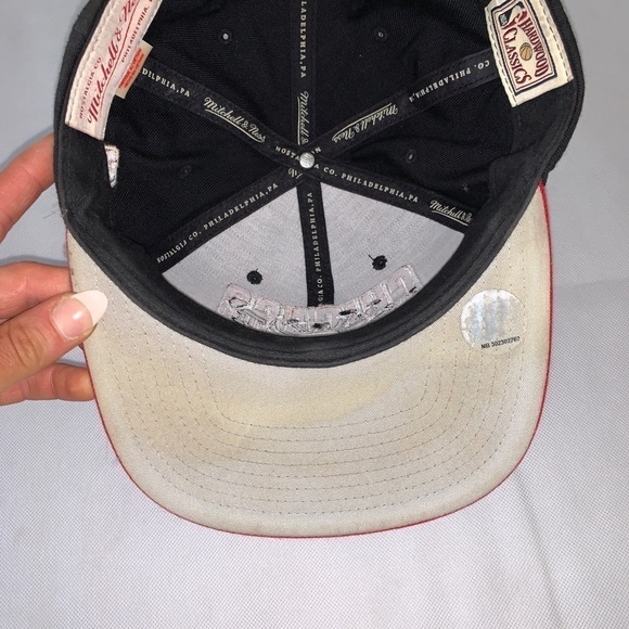 𝅺CHICAGO Bulls Mitchell & Ness Snap Back Hat Sx - Picture 5 of 5